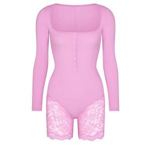 SKIMS LACE LONG SLEEVE ONESIE | PETAL